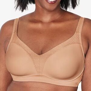 New Women's 18 Hour®‎ Bounce Control Convertible Wireless Bra 4699
